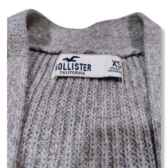 HOLLISTER CARDIGAN SWEATER  - Picture 2 of 4